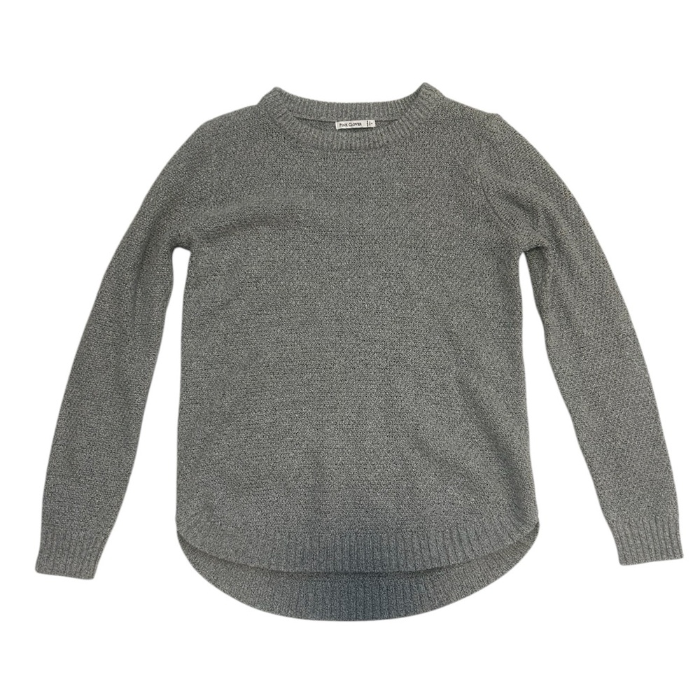 Small Gray Pink Clover Pullover Knit Sweater with Rounded Hem